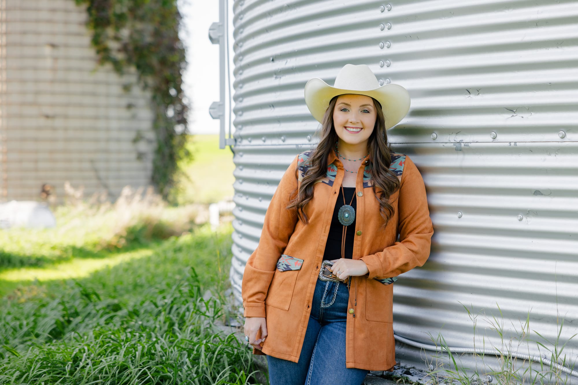                      Naomi Bristow puts the country, and yodelling, into Christmas                             
                     