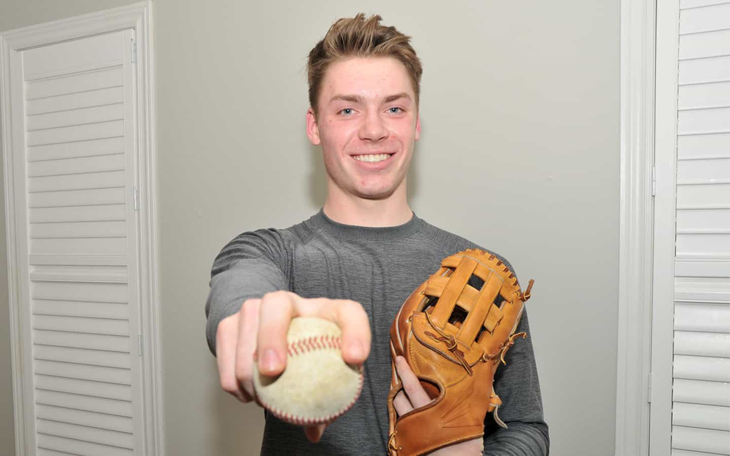 EDSS student wins U.S. baseball scholarship