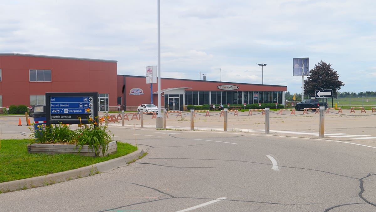 More money for expansion, more flights from Breslau
